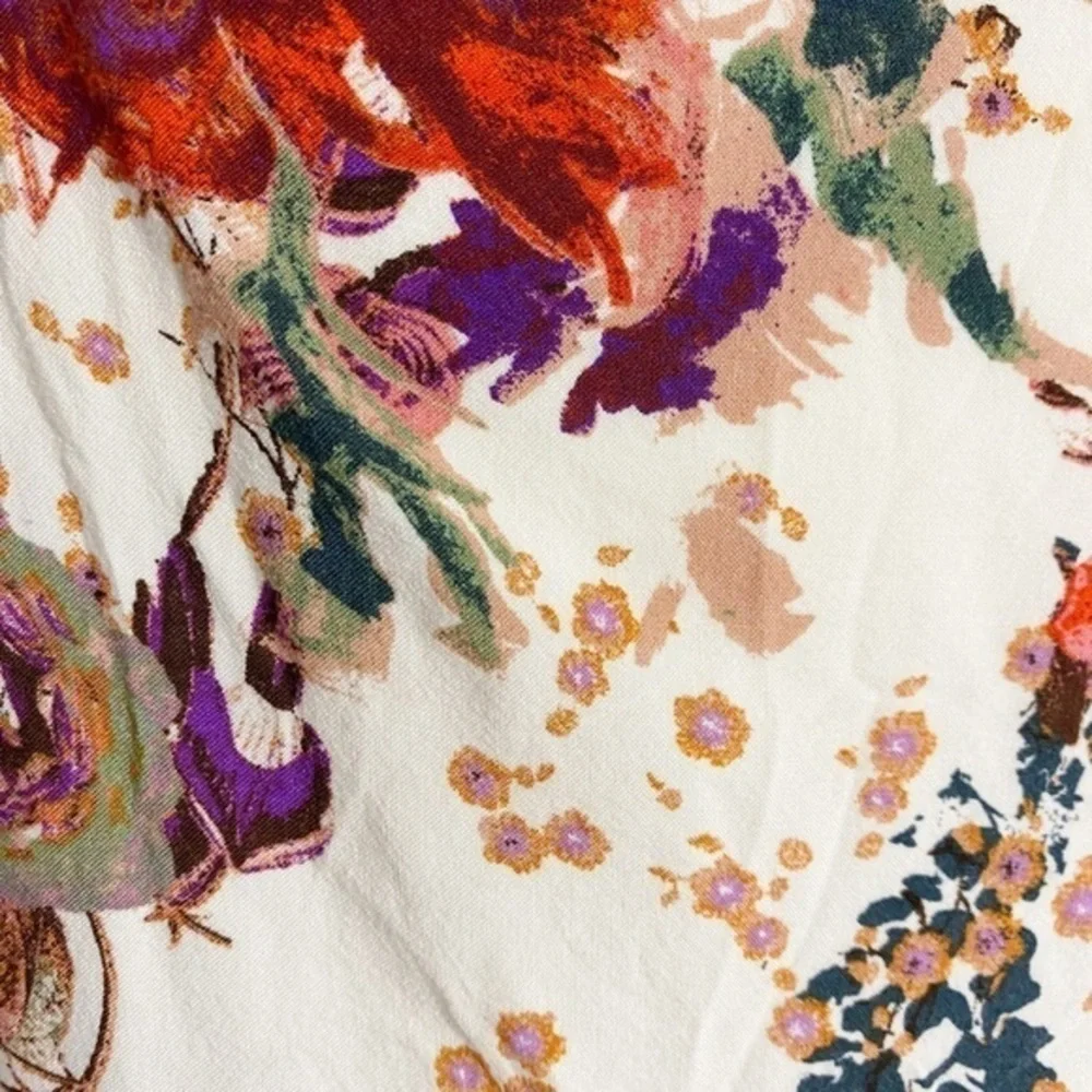 Andree by Unit Ivory Floral Short Sleeve‎ Dress - Picture 3 of 16